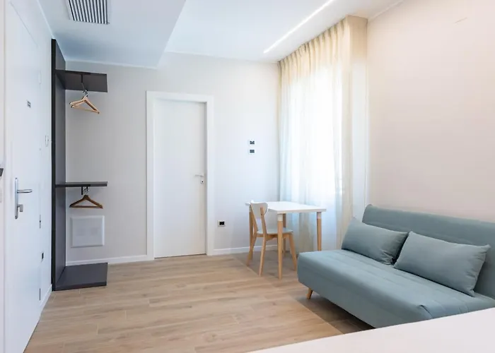 Degli Amici Отель 2*